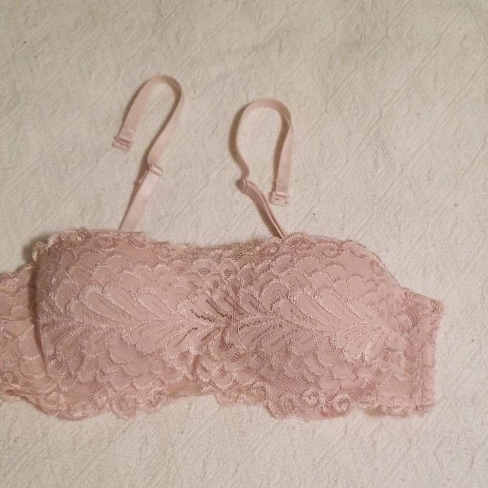 G9 - twenty-one pink lace bra